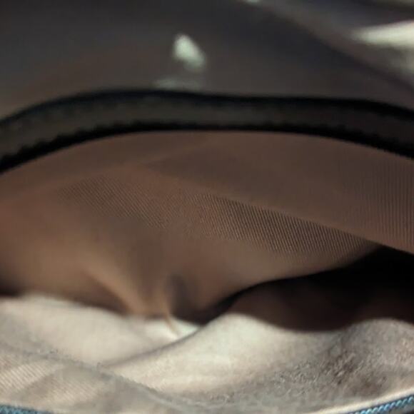 Liz Claiborne New York Crossbody Brown Pebbled Leather Bag in Like New Condition - Picture 5 of 12